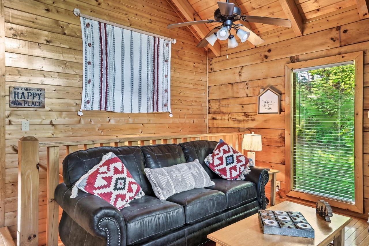 Cozy Log Cabin!! In Heart Of Pf & Close To The Smokies Pigeon Forge Zewnętrze zdjęcie