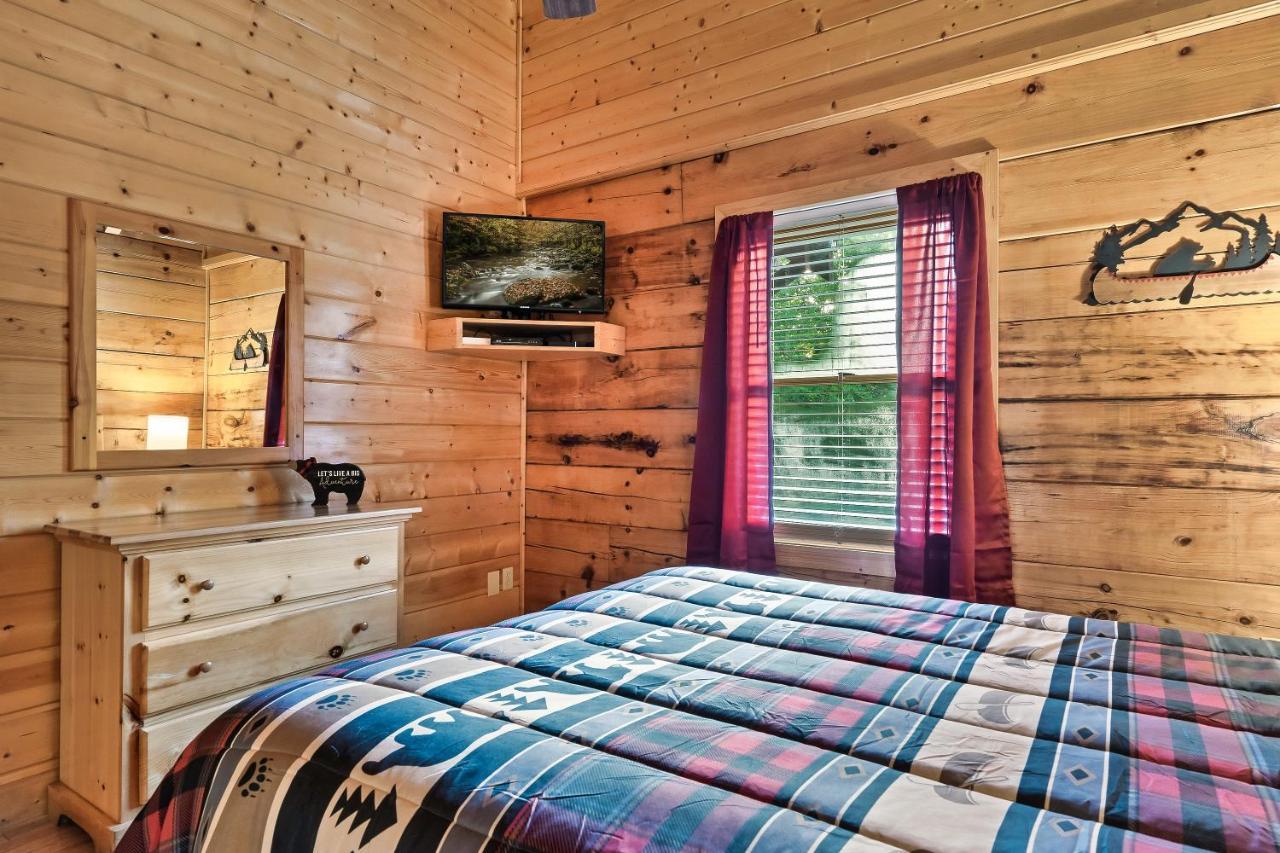 Cozy Log Cabin!! In Heart Of Pf & Close To The Smokies Pigeon Forge Zewnętrze zdjęcie