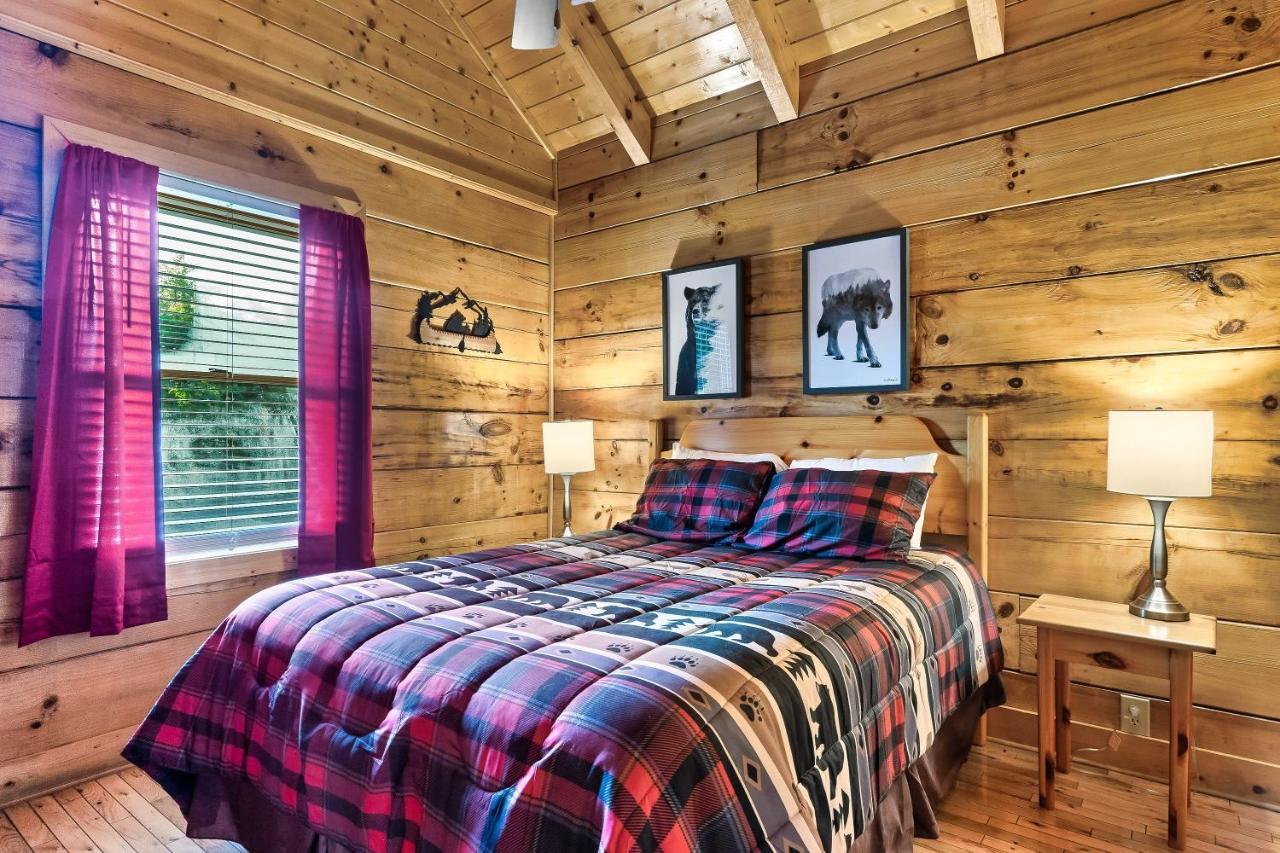 Cozy Log Cabin!! In Heart Of Pf & Close To The Smokies Pigeon Forge Zewnętrze zdjęcie